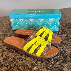 Anna Dina electric Yellow Slide Sandals  NIB 8.5